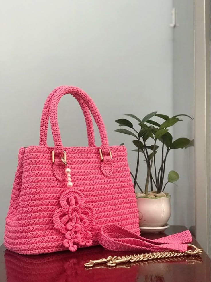 HAND BAG ( CROCHET )